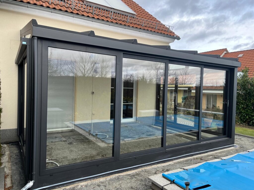 Wohnwintergarten mit Senkrecht Screen